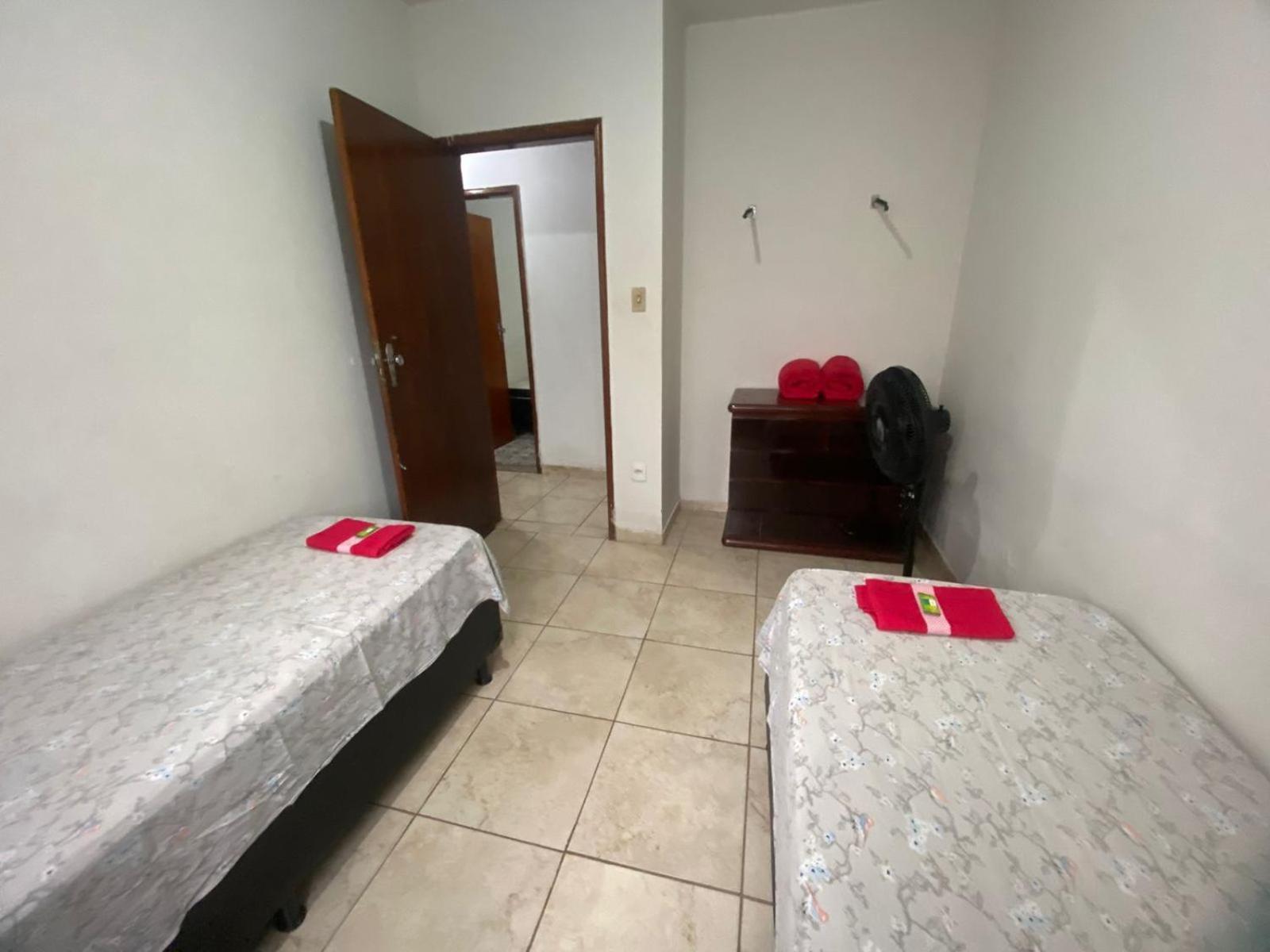 Casas De Temporadas - Hotel Recanto Do Sossego Uberlândia Стая снимка